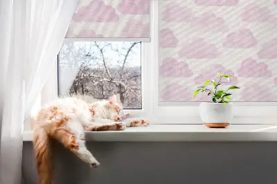 Fensterrollo für den Innenbereich mit rosa Wolkenmotiv
