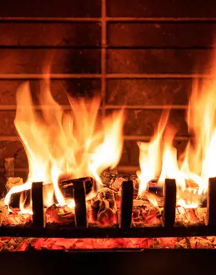 Fensterrollo für Kamin