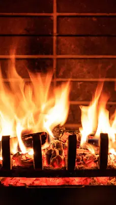 Fensterrollo für Kamin