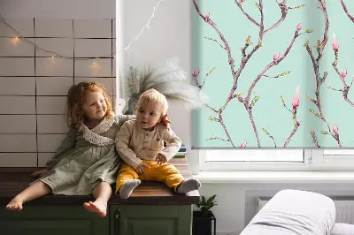 Fensterrollo für den Innenbereich mit Zweigemotiv
