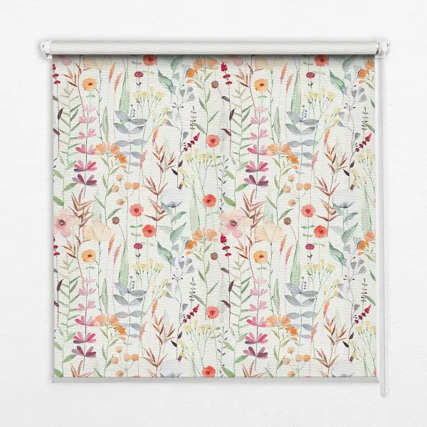 Rollo Fenster mit buntem Blumendesign