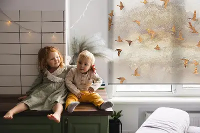 Fensterrollo für den Innenbereich mit einem Motiv von einem Vogelschwarm
