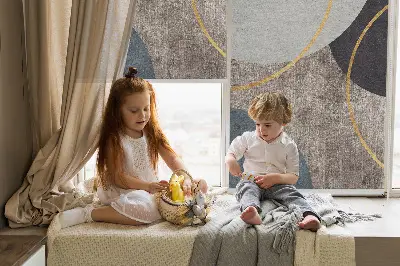 Fensterrollo mit abstraktem Motiv