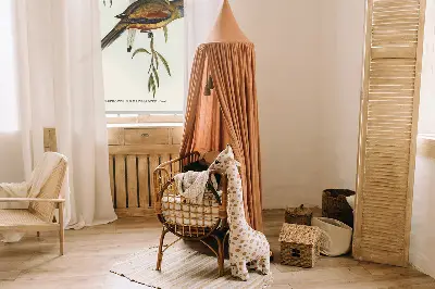 Fensterrollo mit dem Motiv von zwei Vögeln auf einem Ast