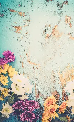 Fensterrollo mit Motiv von Blumen auf blauem Hintergrund