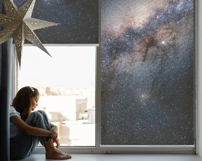 Rollo mit Milchstraßenmotiv für Fenster
