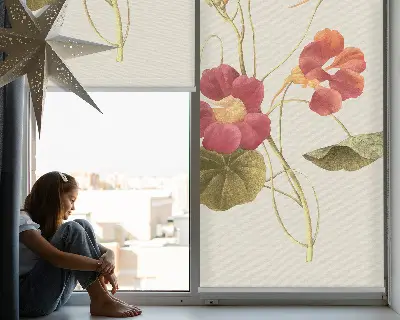 Fensterrollo mit Blumenmotiv