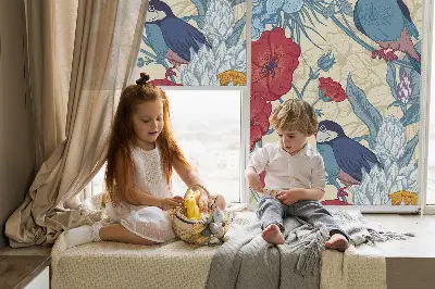 Fensterrollo mit Motiv Vögel zwischen den Blumen für den Innenbereich