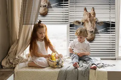 Fensterrollo mit Giraffenmotiv
