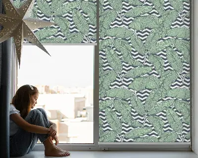 Fenster rollo Palmenblätter auf schwarz-weißem Hintergrund