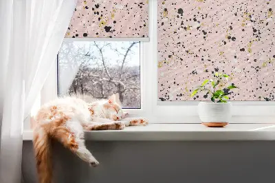 Rollo lichtundurchlässig Farbflecken auf rosa Hintergrund
