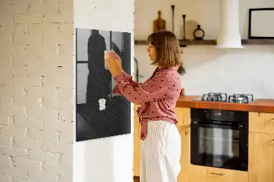 Beschreibbare Magnettafel mit dunklem Muster