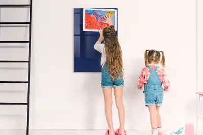 Beschreibbare Magnettafel in Dunkelblau