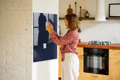 Beschreibbare Magnettafel in dunklem Dunkelblau