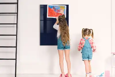 Beschreibbare Magnettafel in dunklem Dunkelblau