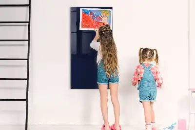 Beschreibbare Magnettafel in dunklem Dunkelblau