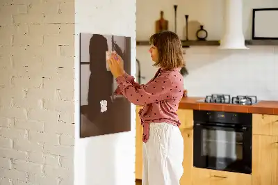 Magnettafel zum Beschreiben in Braun