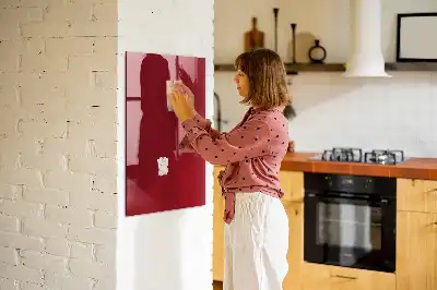 Beschreibbare Magnettafel in Rot