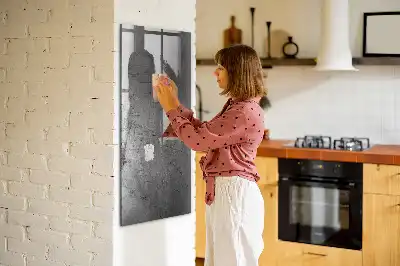 Beschreibbare Magnettafel aus zerkratztem Metall
