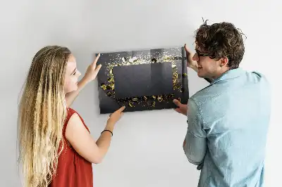 Beschreibbare Magnettafel für die Küche im Design Goldenes Konfetti