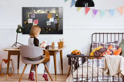 Beschreibbare Magnettafel für die Küche im Design Goldenes Konfetti