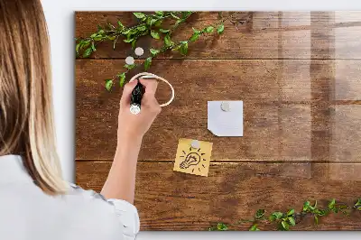 Beschreibbare Magnettafel für die Küche aus rustikalem Holz