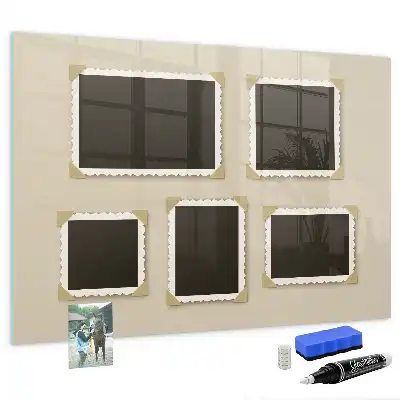 Beschreibbare Magnettafel für die Küche mit Retro-Rahmen