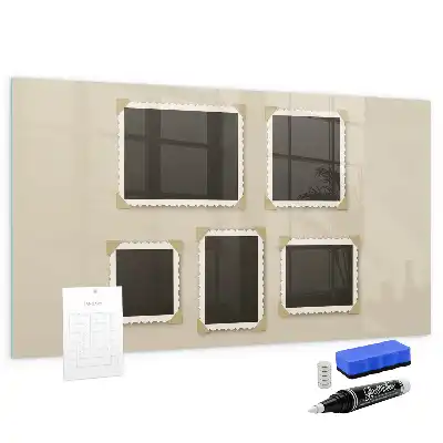 Beschreibbare Magnettafel für die Küche mit Retro-Rahmen