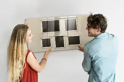 Beschreibbare Magnettafel für die Küche mit Retro-Rahmen