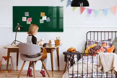 Beschreibbare Magnettafel für die Küche in Flaschengrün