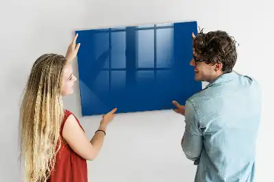 Beschreibbare Magnettafel für die Küche in Marineblau