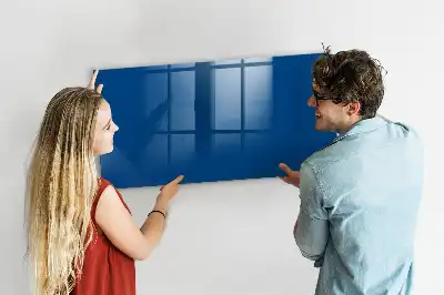 Beschreibbare Magnettafel für die Küche in Marineblau