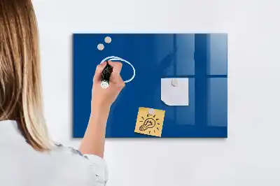 Beschreibbare Magnettafel für die Küche in Marineblau