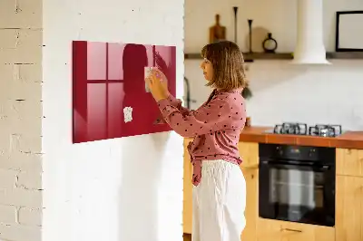 Beschreibbare Magnettafel für die Küche in Rot