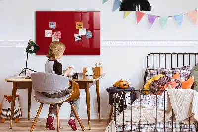Beschreibbare Magnettafel für die Küche in Rot