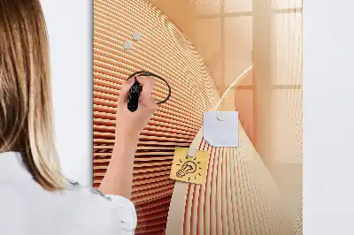 Beschreibbare Magnettafel mit abstraktem Wellenmuster