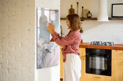 Beschreibbare Magnettafel in Marmoroptik