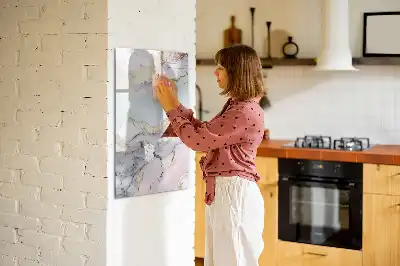 Beschreibbare Magnettafel in Marmoroptik