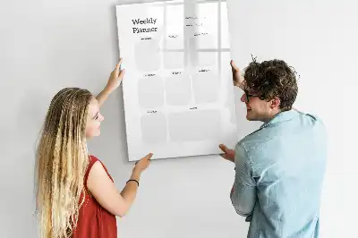 Wochenplaner als beschreibbare Magnettafel