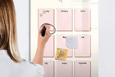 Geburtstagskalender als beschreibbare Magnettafel
