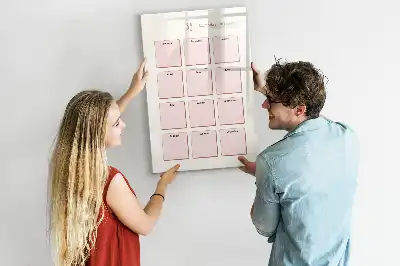 Geburtstagskalender als beschreibbare Magnettafel