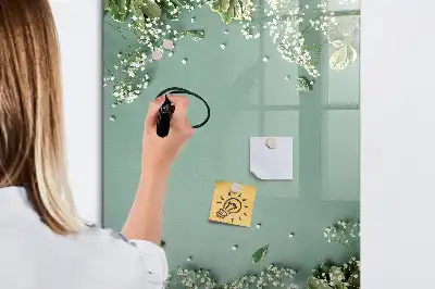 Schleierkraut als beschreibbare Magnettafel