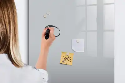 Beschreibbare Magnettafel in Hellgrau