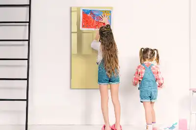 Beschreibbare Magnettafel in Creme