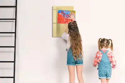 Beschreibbare Magnettafel in Creme