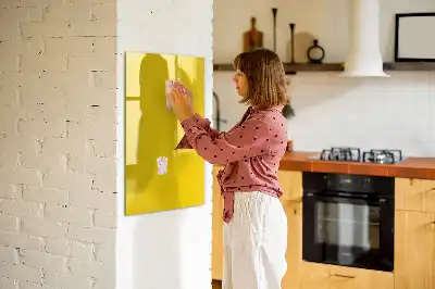 Beschreibbare Magnettafel in Hellgelb