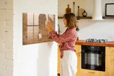Beschreibbare Magnettafel in hellem Holz