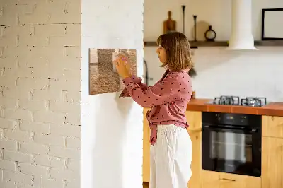Beschreibbare Magnettafel in hellem Holz