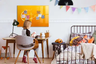Schreib-Magnettafel in der Farbe Orange