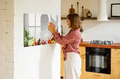 Schreib-Magnettafel mit Motiv Gemüse auf dem Tisch